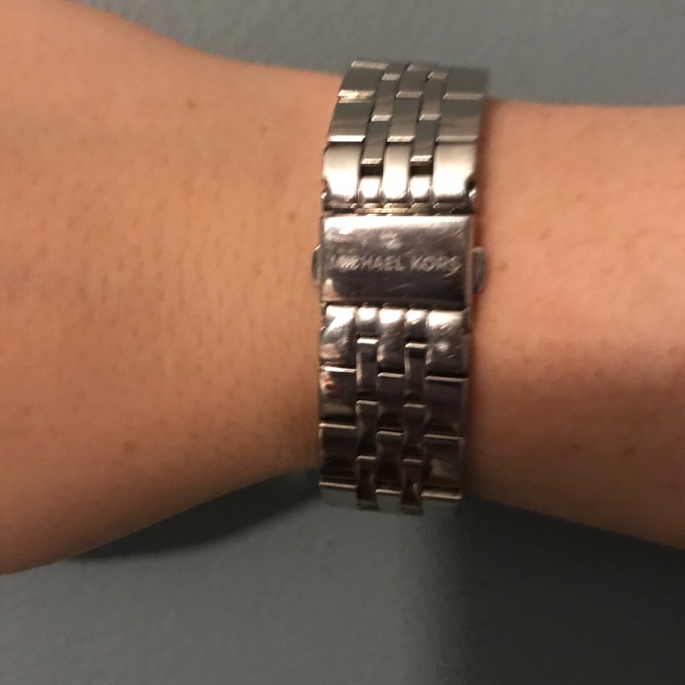Michael Kors Watch - Picture 2 of 4